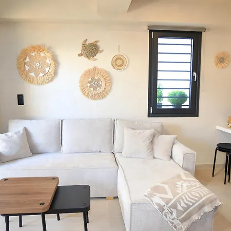 El Mar Villa